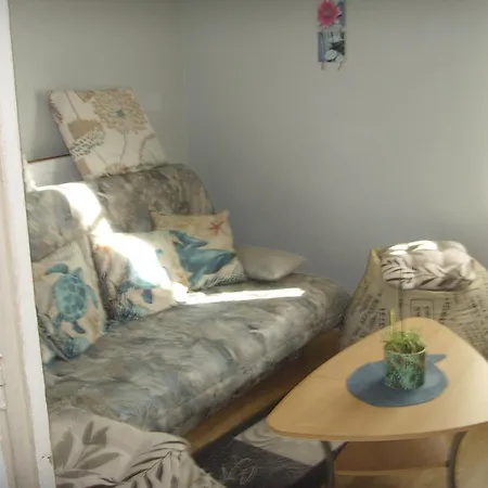 Au Fil De L'eau La Apartment *